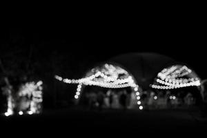 nero sfocato bokeh Natale ghirlande foto