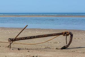 pesca Barche su il costa di il baltico mare foto