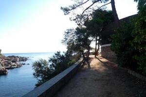 camino de ronda, un' strada parallelo per il catalano costa brava, collocato su il mediterraneo mare nel il nord di catalogna, Spagna. foto