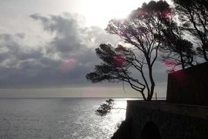 costa brava e costiero sentiero lungo il aspro costa di settentrionale catalogna, Spagna foto