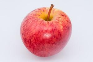 mela su sfondo bianco foto