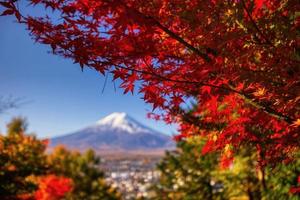 mt. fuji a partire dal chureito pagoda foto