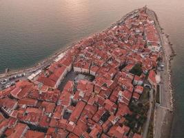 aereo fuco visualizzazioni al di sopra di pirano nel slovenia foto