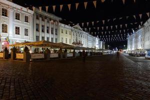 tartu, paesaggio urbano su un' soleggiato giorno foto