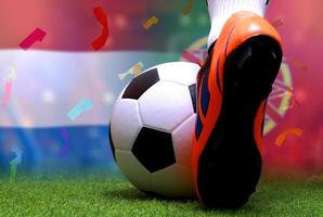 calcio tazza concorrenza fra il nazionale Olanda e nazionale portoghese. foto