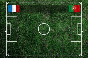 calcio tazza concorrenza fra il nazionale Francia e nazionale portoghese. foto