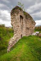 distrutto parete di il skala-podilsky castello, ternopil regione. Ucraina foto