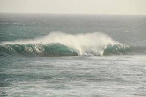 enorme mare onde foto