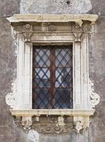 vecchia finestra siciliana foto