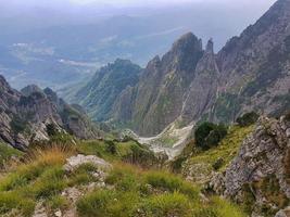 paesaggio di montagna in estate foto