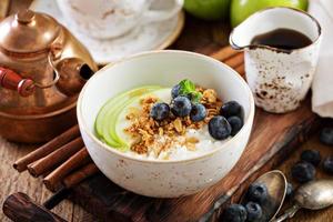 Villetta formaggio per prima colazione con muesli foto