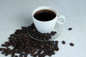 un' tazza di caffè e caffè fagioli. concetto foto di caffè