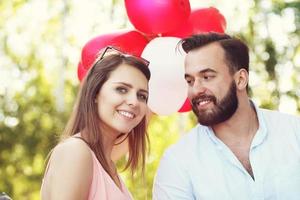 romantico coppia con baloons foto