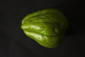 labu siam, jipan o chayote isolato su bianca sfondo. biologico verdura concetto foto