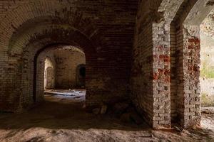 vecchio fortezza cantine nel daugavpils foto