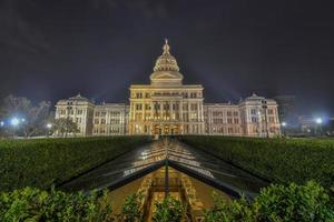 il Texas stato Campidoglio edificio estensione, notte foto