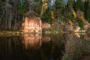 fiume nel il autunno foto