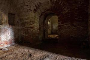 vecchio fortezza cantine nel daugavpils foto