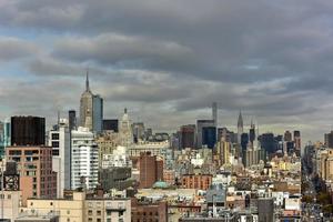nuovo York città - novembre 30, 2017 - nuovo York città orizzonte Visualizza attraverso Manhattan su un' soleggiato giorno foto