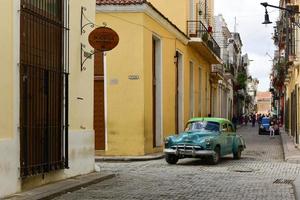 l'Avana, Cuba - gennaio 8, 2017 - classico auto nel vecchio l'Avana, Cuba. foto