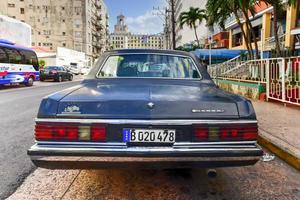 l'Avana, Cuba - jan 14, 2017 - classico sovietico auto nel il strade di l'Avana, Cuba. foto