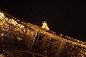 Parigi, Francia - novembre 25, 2006 - eiffel Torre nel Parigi di notte. foto