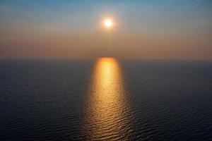 segreto baia lungo lago tahoe nel Nevada. segreto baia è uno di un' serie di spiagge collocato lungo autostrada 28 su il a distanza est riva di lago tahoe. foto