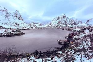 inverno nel reina, lofoten isole, Norvegia. foto