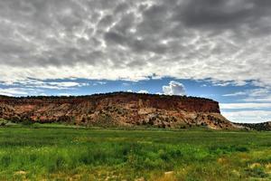 roccia formazioni lungo il johnson canyon strada nel Utah, Stati Uniti d'America. foto