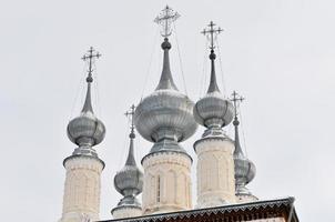 smolensk Chiesa di il icona di il santo madre nel il città di suzdal, Russia nel il d'oro squillo. foto