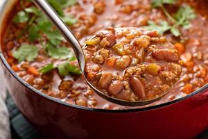 tradizionale chili la minestra con carne e rosso fagioli foto