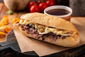 italiano Manzo Sandwich au jus nel un' ciotola foto