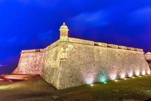 castillo san felipe del morro anche conosciuto come forte san felipe del morro o morro castello a crepuscolo. esso è un' 16 ° secolo cittadella collocato nel san Giovanni, puerto stecca. foto