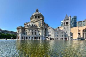 il primo Chiesa di Cristo, scienziato e riflettendo piscina, nel boston, Massachusetts. foto