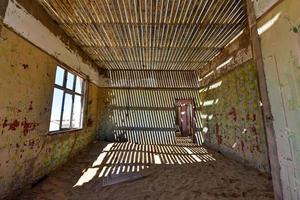 fantasma cittadina kolmanskop, namibia foto