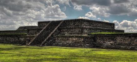 piramide di Teotihuacan foto