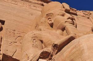 abu simbel su il confine di Egitto e Sudan foto