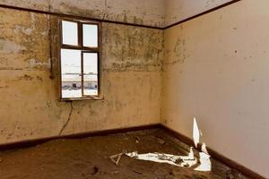 fantasma cittadina kolmanskop, namibia foto