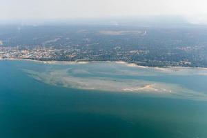 aereo Visualizza di il costa di inhambane Provincia nel mozambico. foto