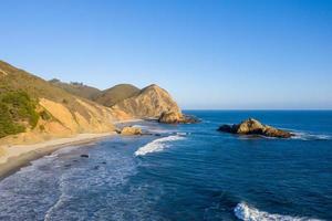 pfeiffer spiaggia lungo pfeiffer stato parco nel grande su, California. foto