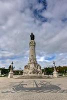 il marchese di pombalo piazza nel Lisbona, Portogallo. marchese è su il superiore, con un' Leone - simbolo di energia - di il suo lato. foto