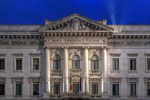 gallerie ditalia piazza scala, galleria di italiano contemporaneo arte nel Milano. foto