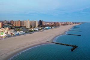 aereo Visualizza lungo coney isola e il spiaggia nel brooklyn, nuovo york. foto