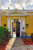 elementare scuola per giovane studenti nel Trinità, Cuba. foto