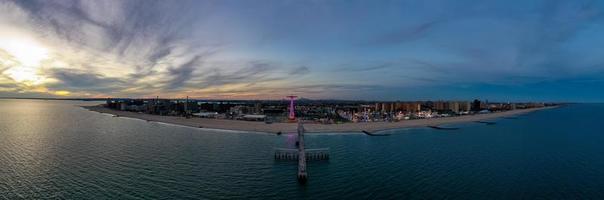 aereo Visualizza lungo coney isola e il spiaggia nel brooklyn, nuovo york. foto