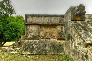 Venere piattaforma nel il grande plaza nel chichen itza, un' grande precolombiana città costruito di il maya persone nel yucatan. uno di il nuovo 7 meraviglie di il mondo. foto