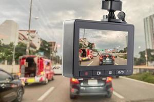 auto cctv telecamera video registratore per guida sicurezza su il strada foto