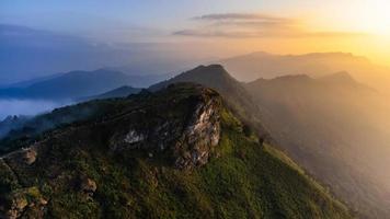 Visualizza di phu chee fah montagna a chiang rai, Tailandia foto