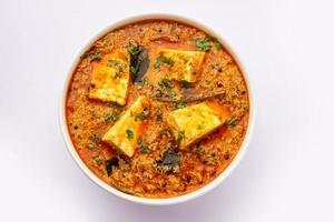 paneer khus khus curry o Villetta formaggio posto masala fatto utilizzando papavero semi, indiano ricetta foto