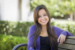 misto gara femmina alunno ritratto su scuola città universitaria foto